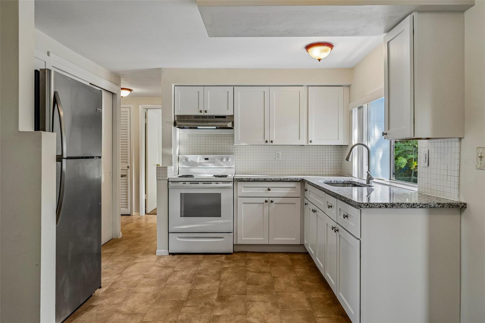3350 WILTSHIRE DR — photo 22