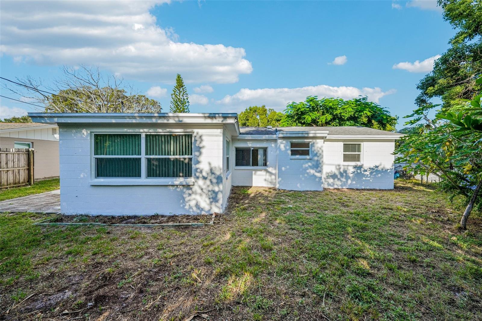 3350 WILTSHIRE DR — photo 33