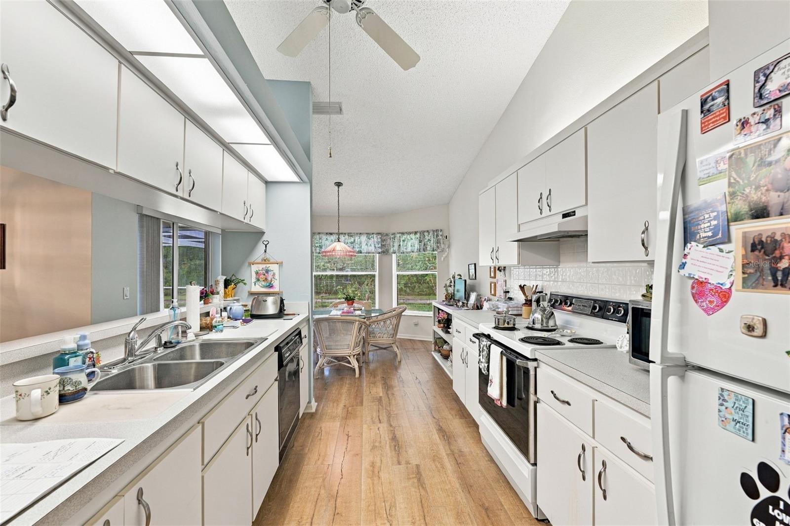 8657 CYPRESS LAKES BLVD — photo 39