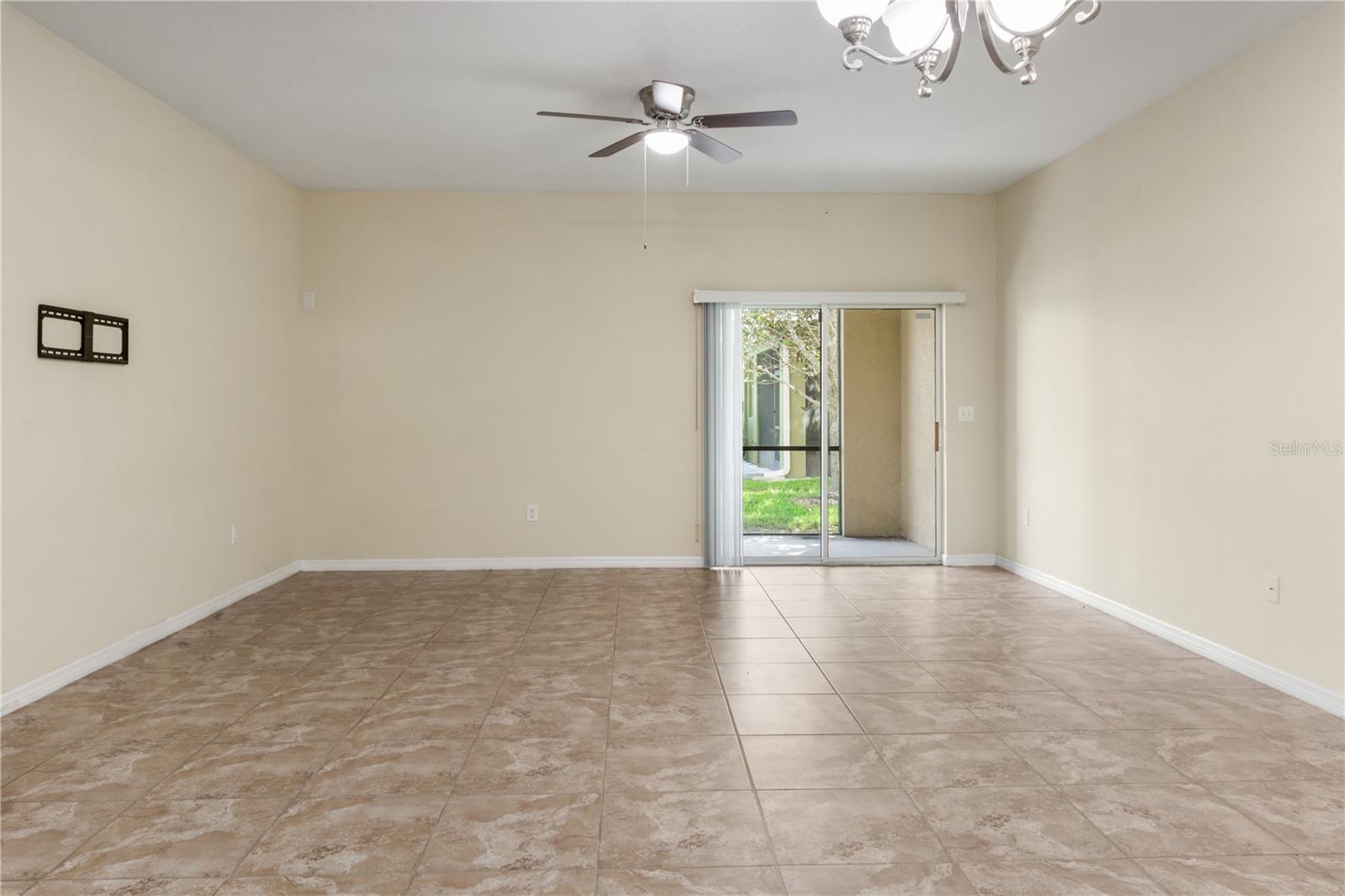 2011 HAWKS VIEW DR — photo 14
