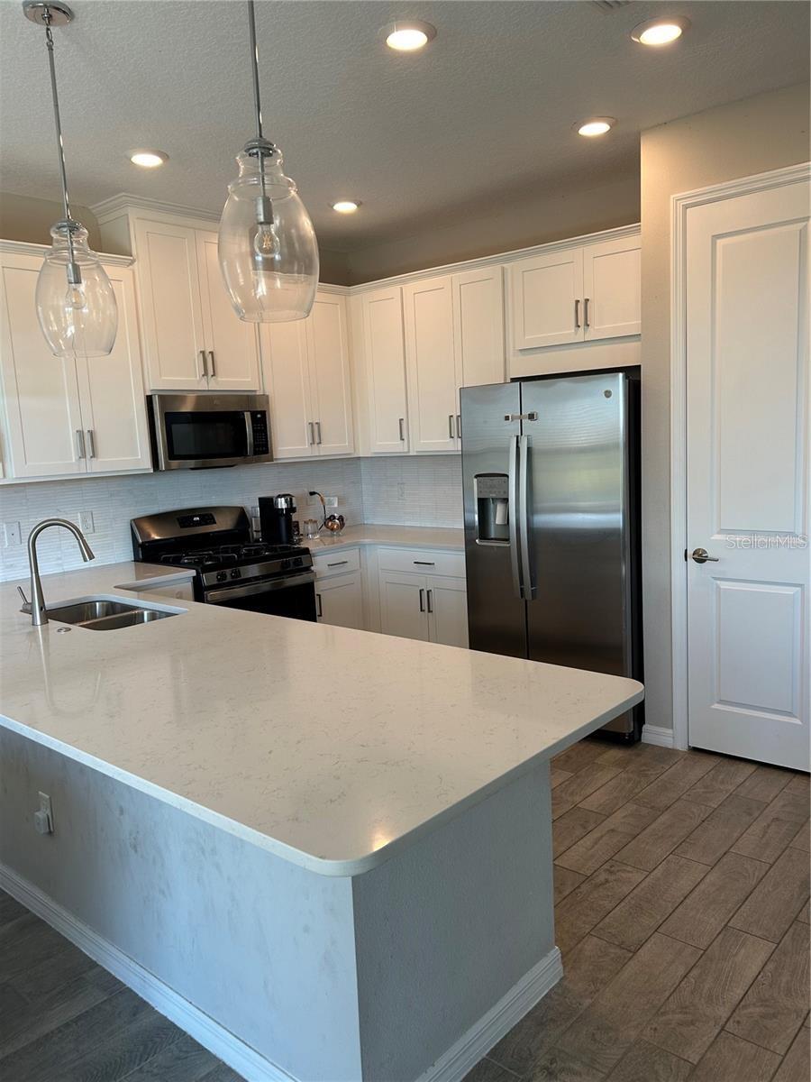 9024 TEQUILA SUNRISE DR — photo 3