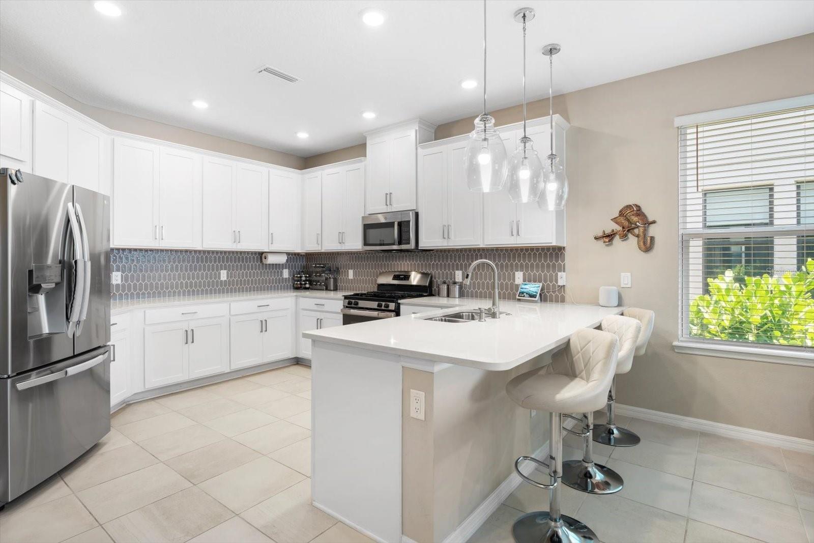 6326 GRANDVIEW HILL CT — photo 10