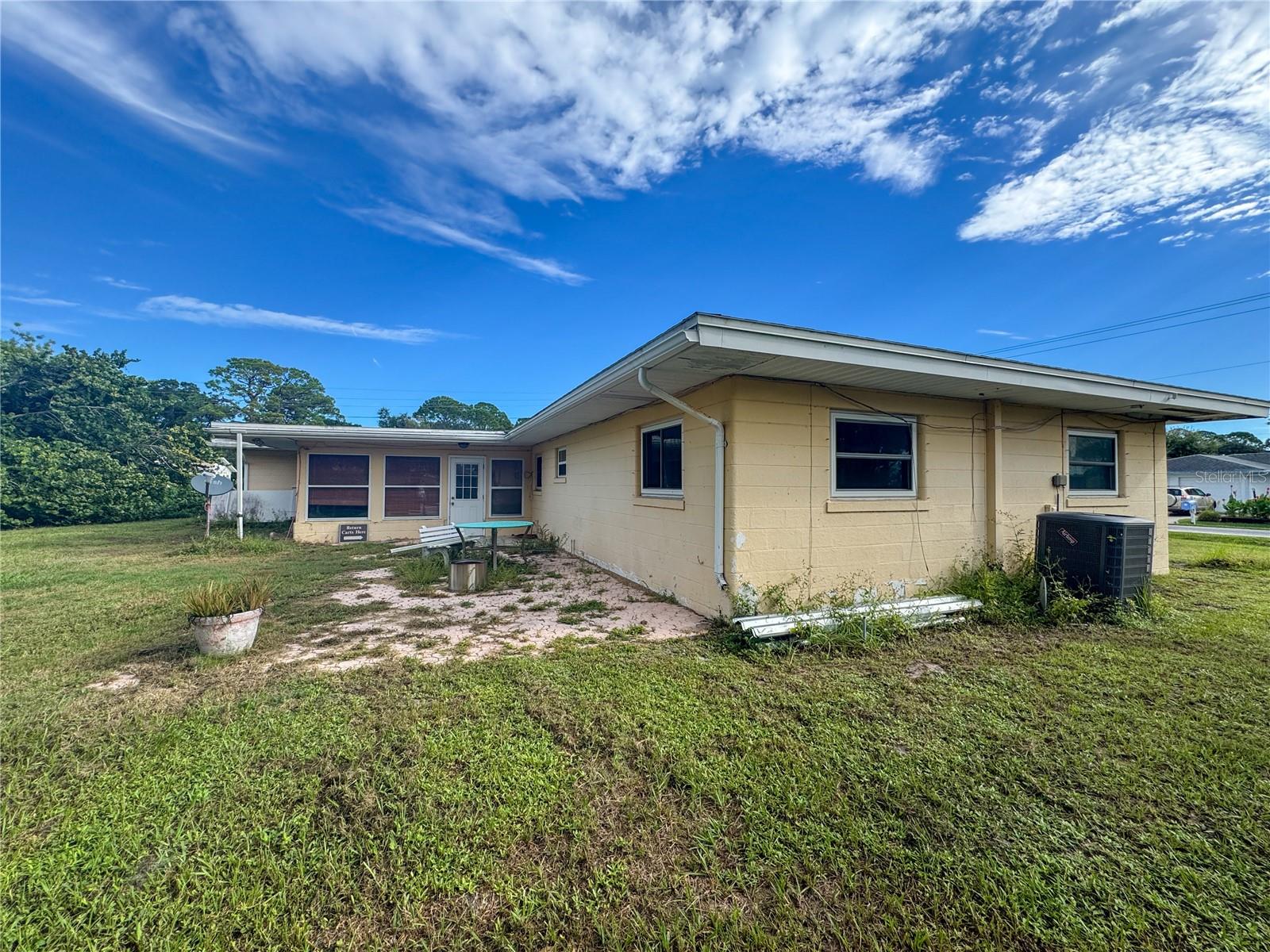 1205 SUNSET AVE — photo 20