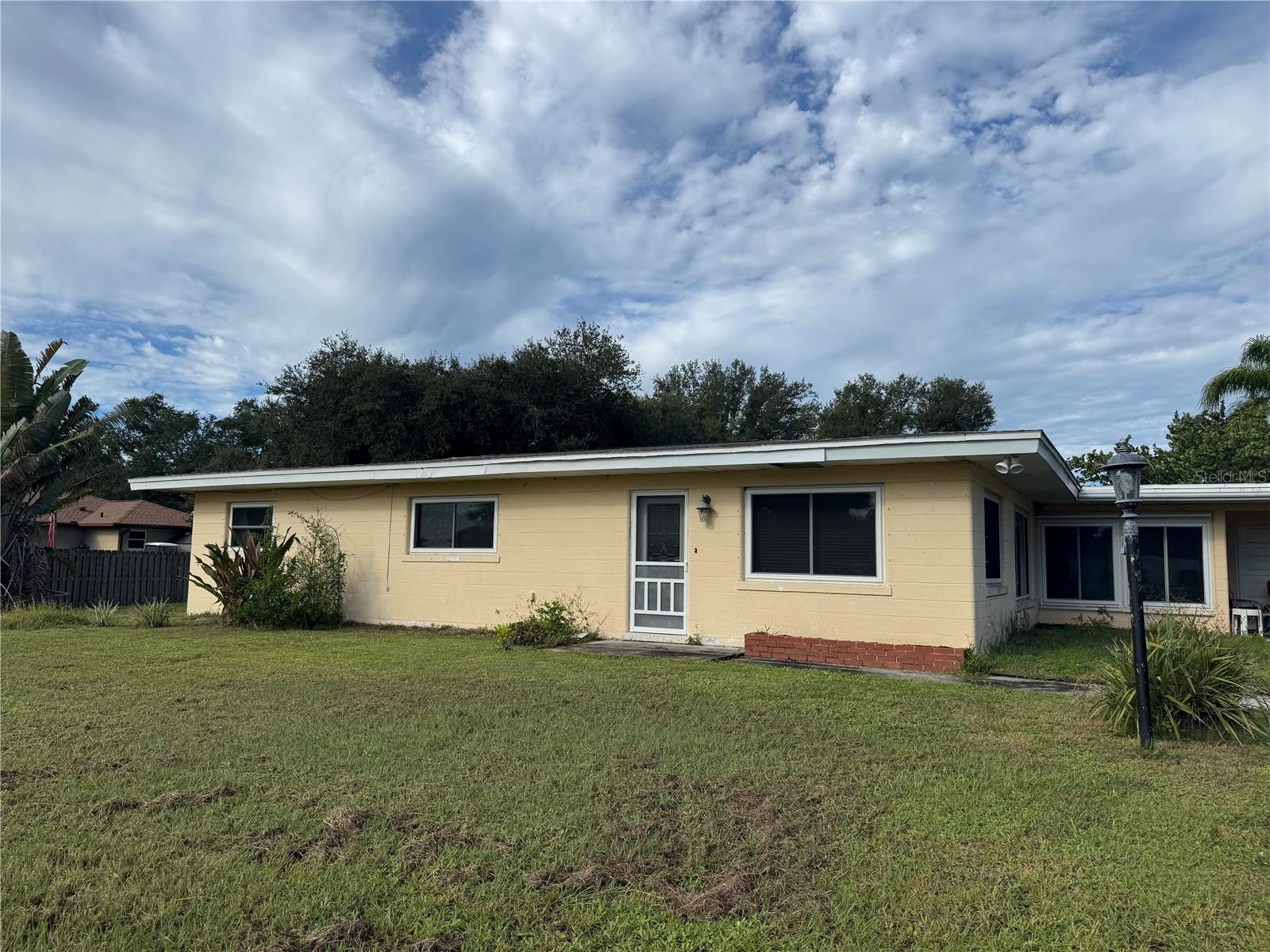 1205 SUNSET AVE — photo 3