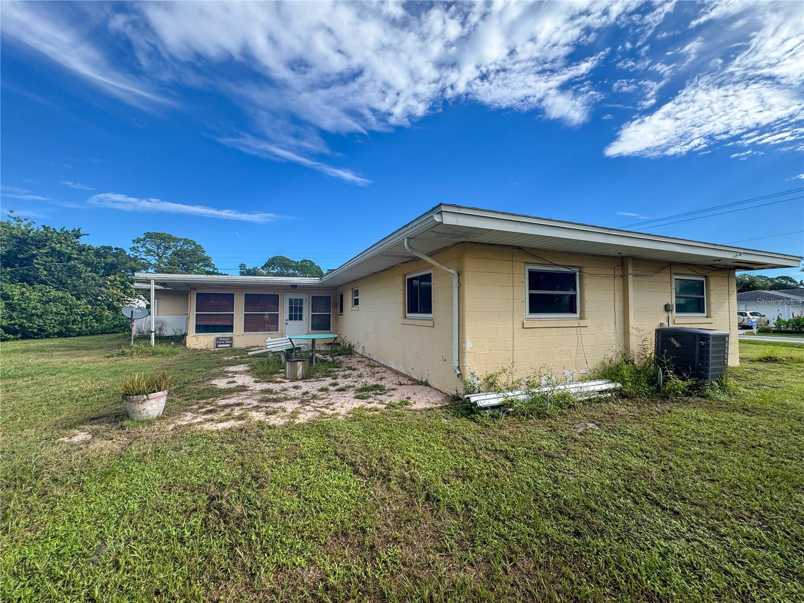 1205 SUNSET AVE — photo 19