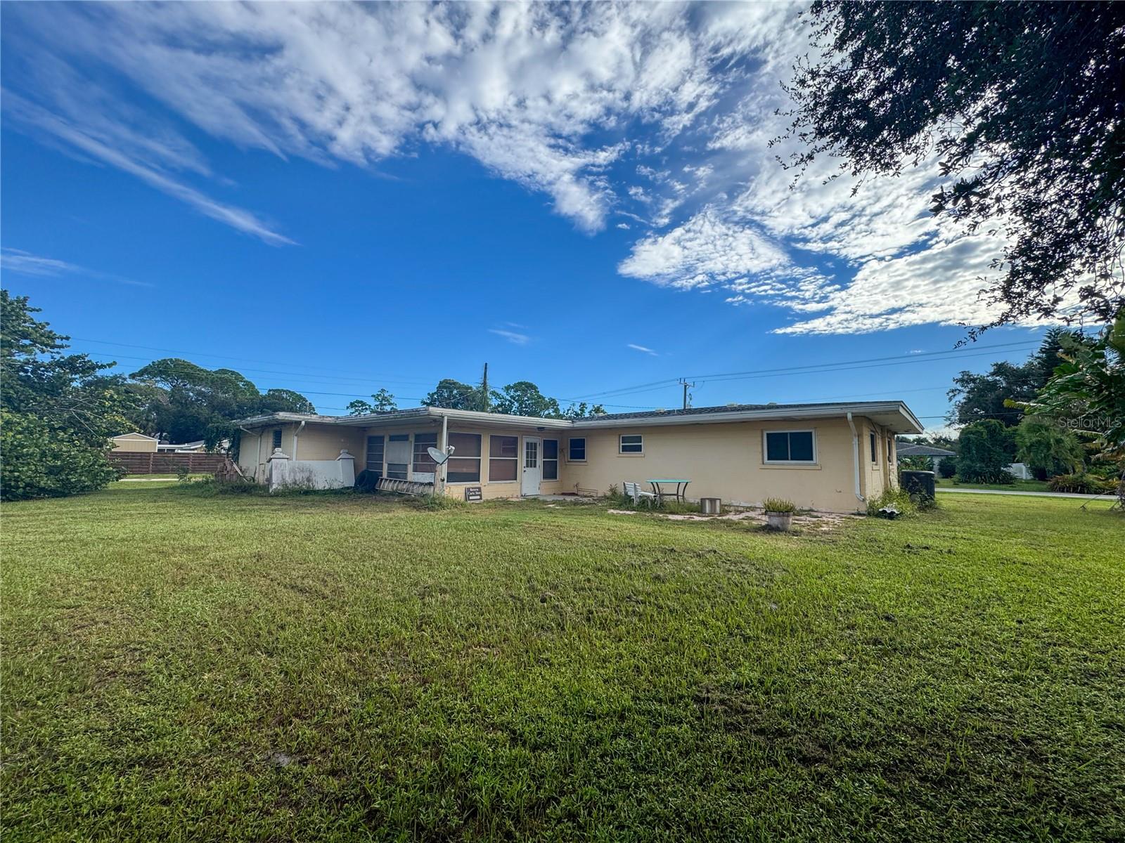 1205 SUNSET AVE — photo 23