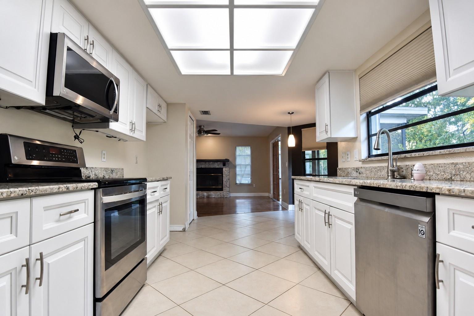 7207 OTTER CREEK DR — photo 15
