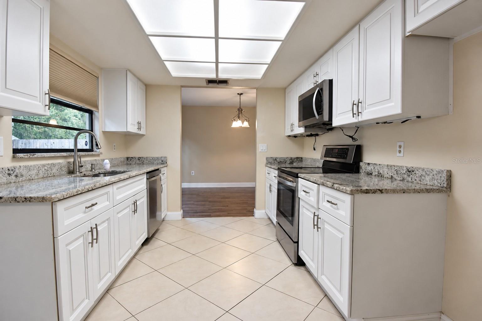 7207 OTTER CREEK DR — photo 16