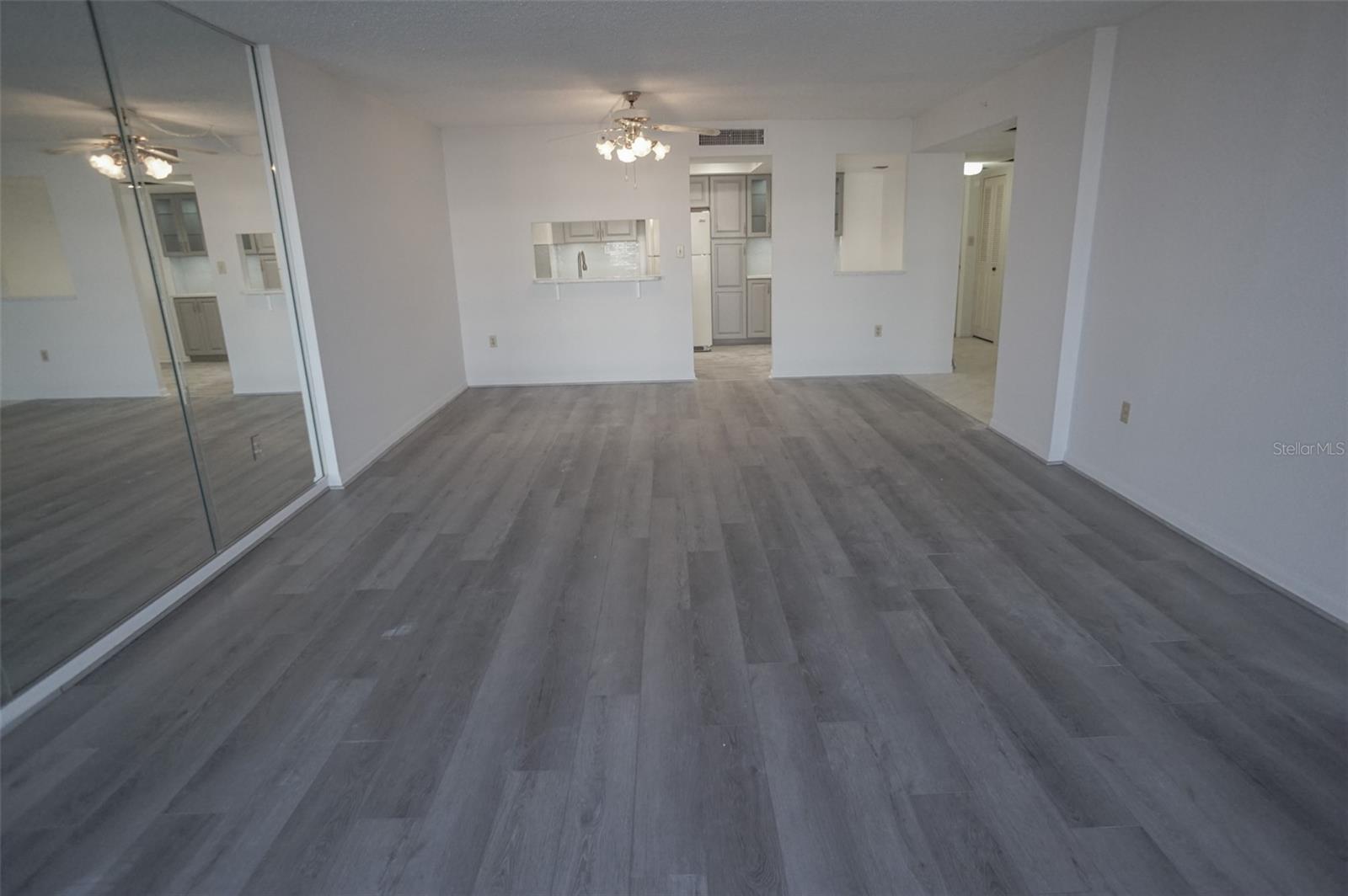 400 ISLAND WAY #308 — photo 9
