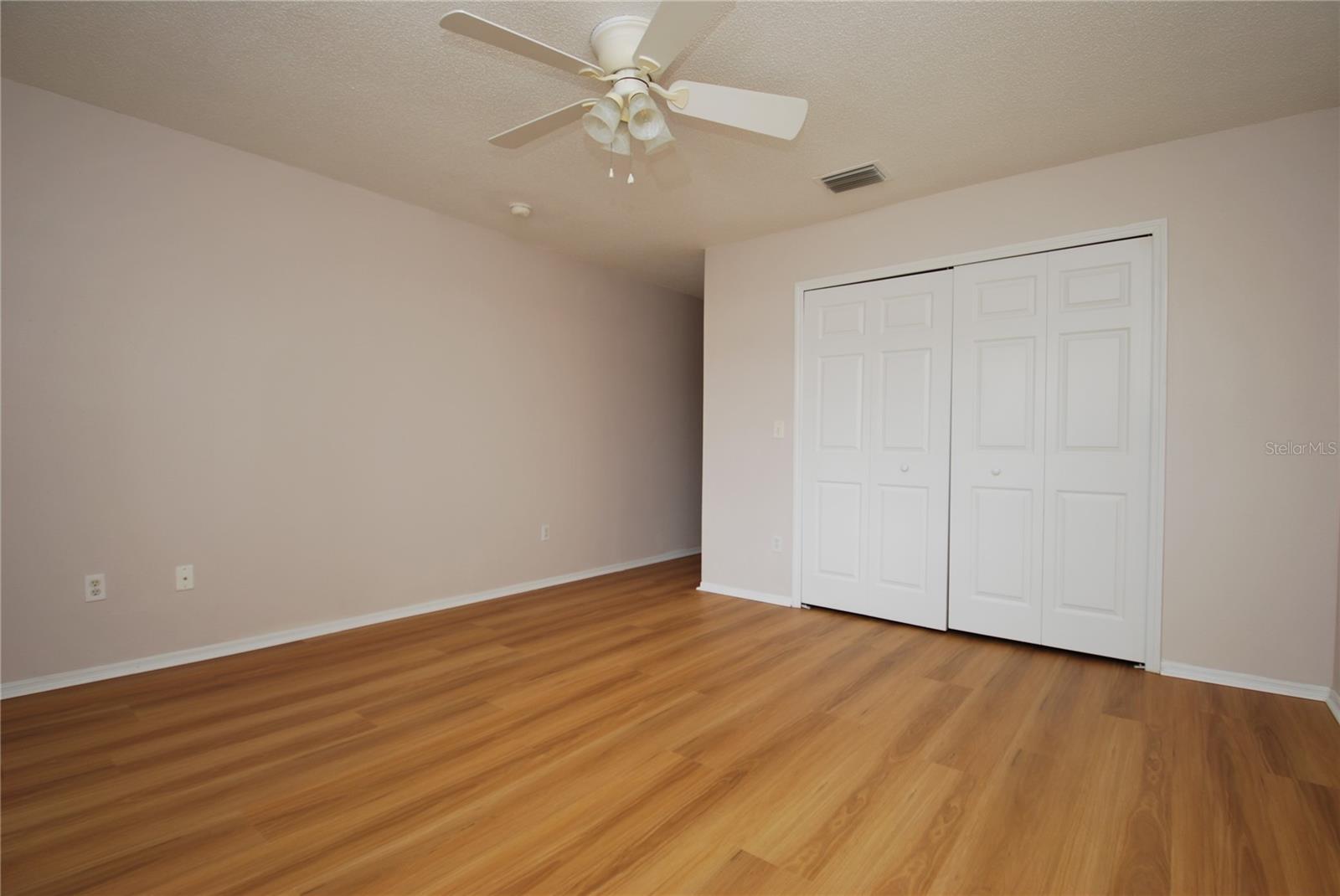 2027 FLUORSHIRE DR — photo 17