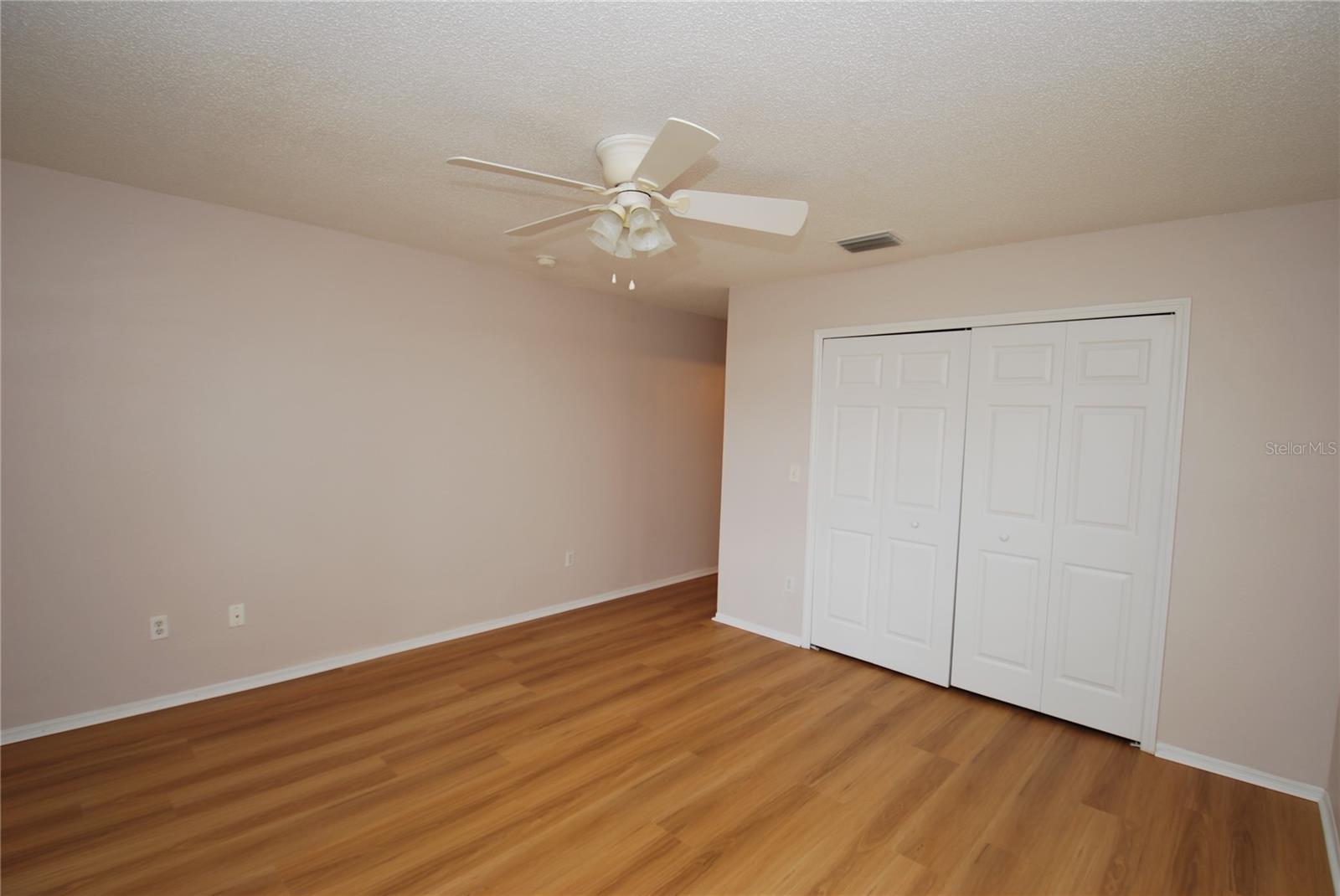 2027 FLUORSHIRE DR — photo 15