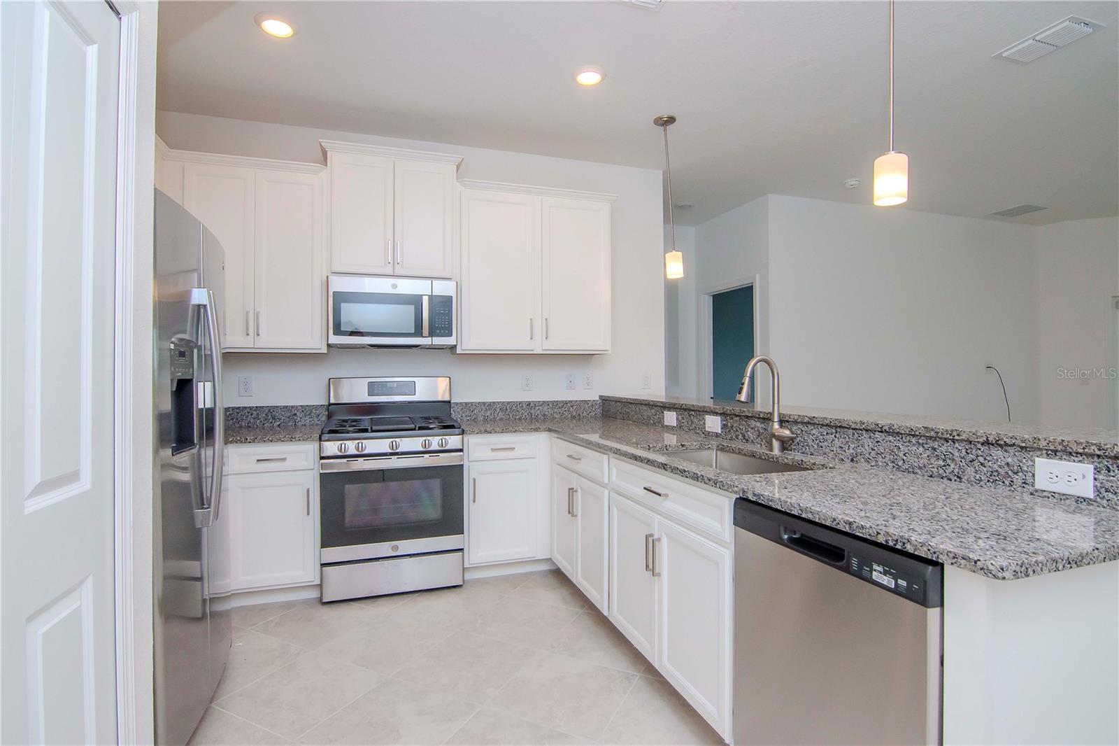 3210 BRYANT PARK DR — photo 6