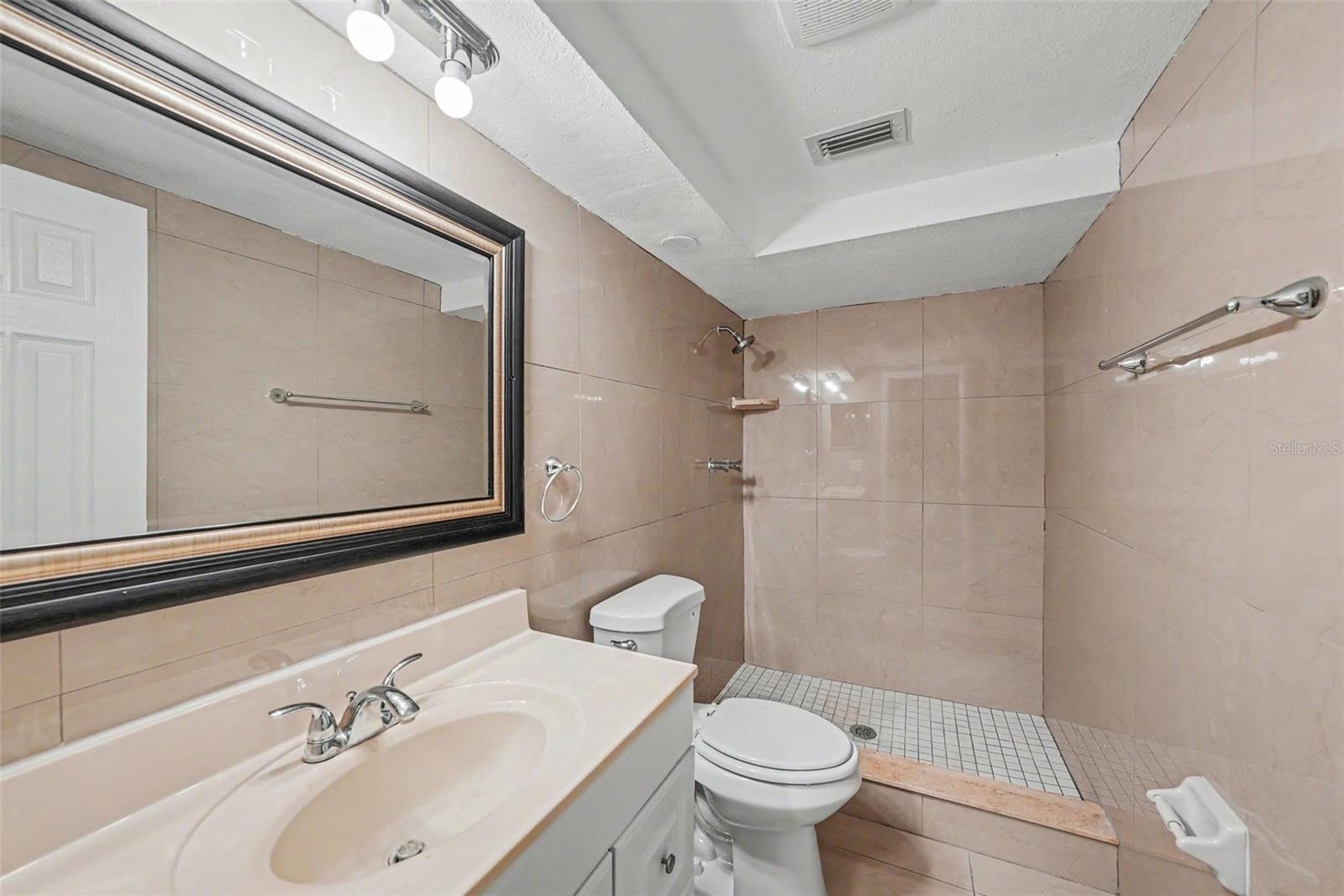 7820 BIRCHWOOD DR — photo 12