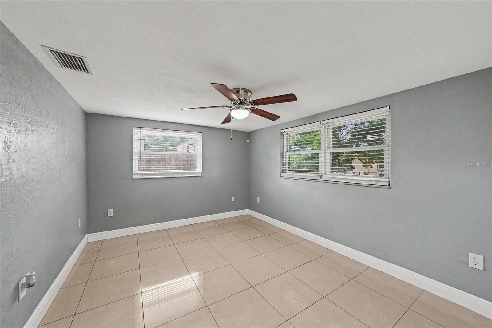 7820 BIRCHWOOD DR — photo 9