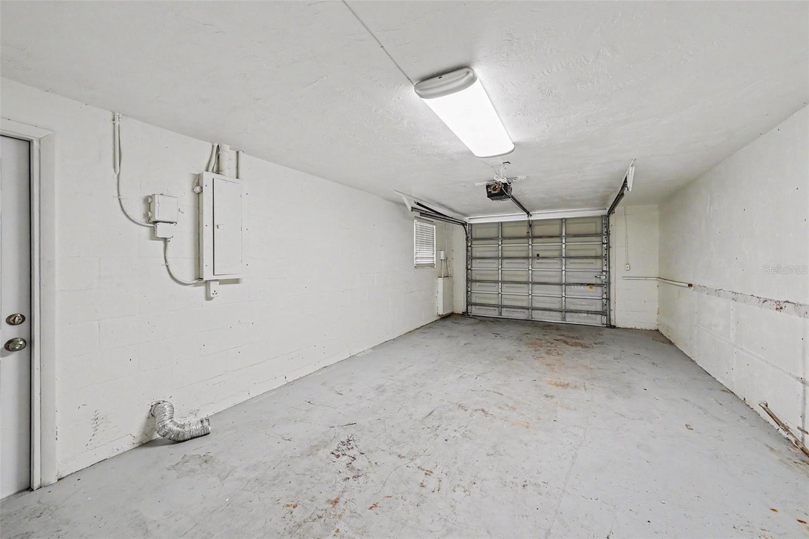 7820 BIRCHWOOD DR — photo 14