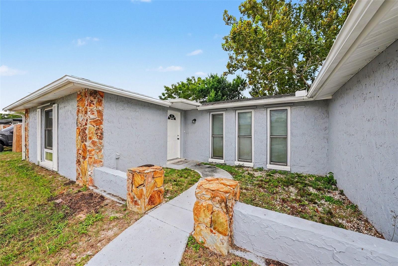 7820 BIRCHWOOD DR — photo 2