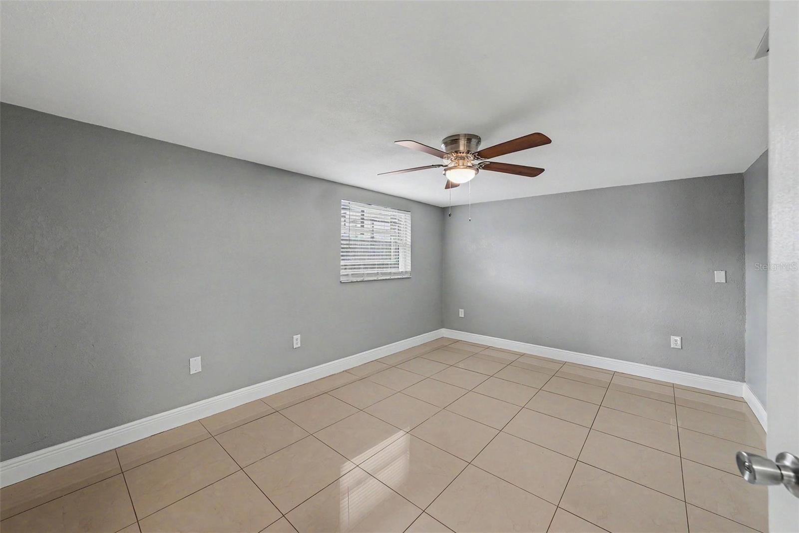 7820 BIRCHWOOD DR — photo 8