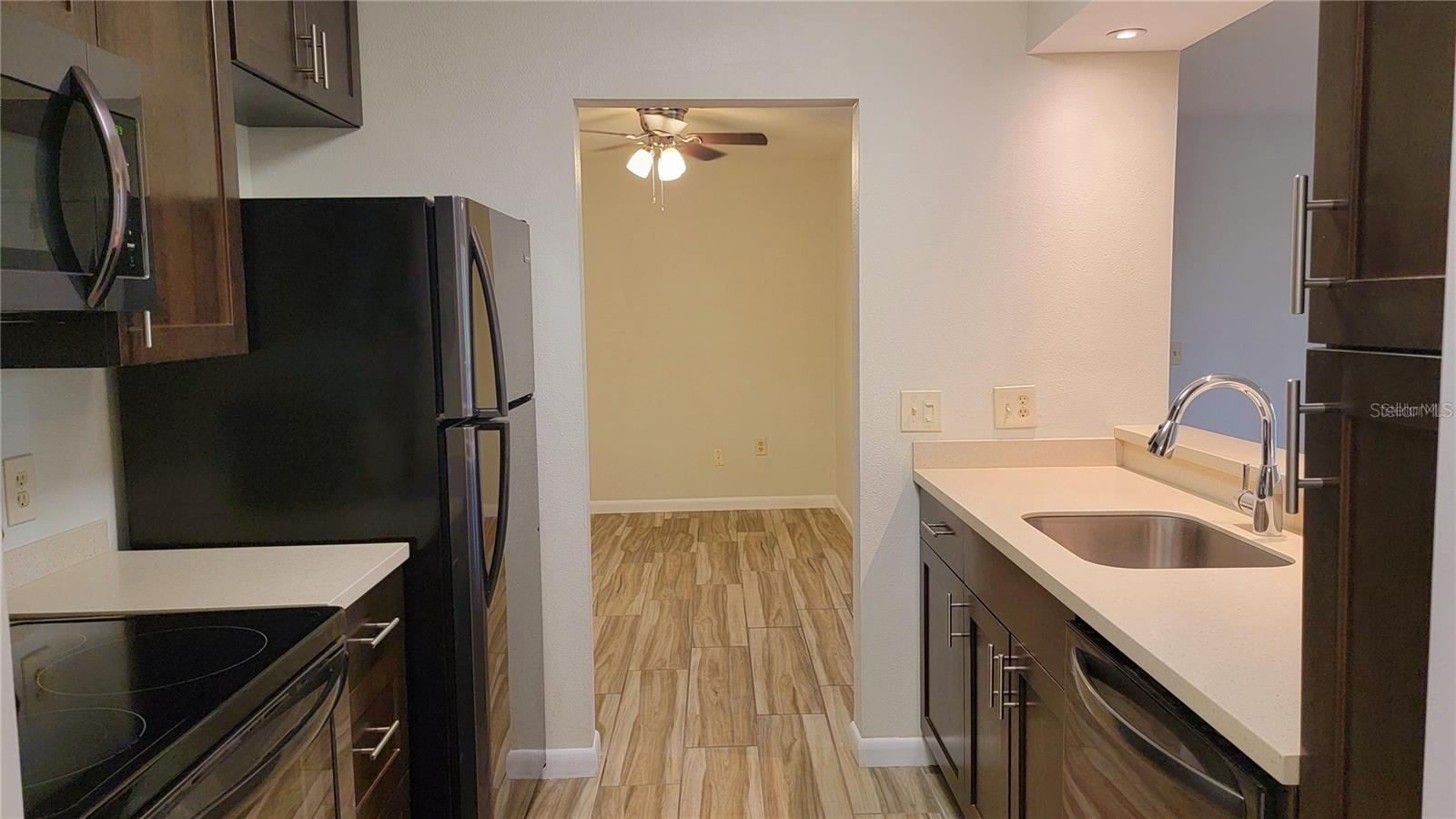 12135 FOX CHASE DR #H2 — photo 6