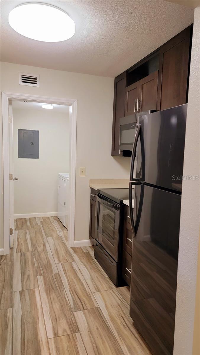 12135 FOX CHASE DR #H2 — photo 4