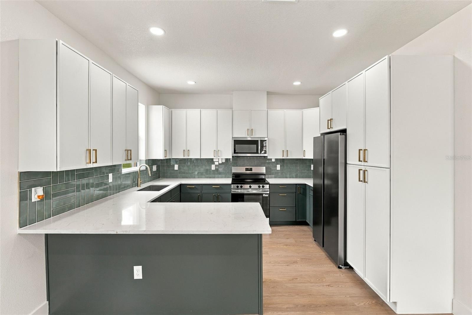 3009 MELROSE AVE S — photo 10