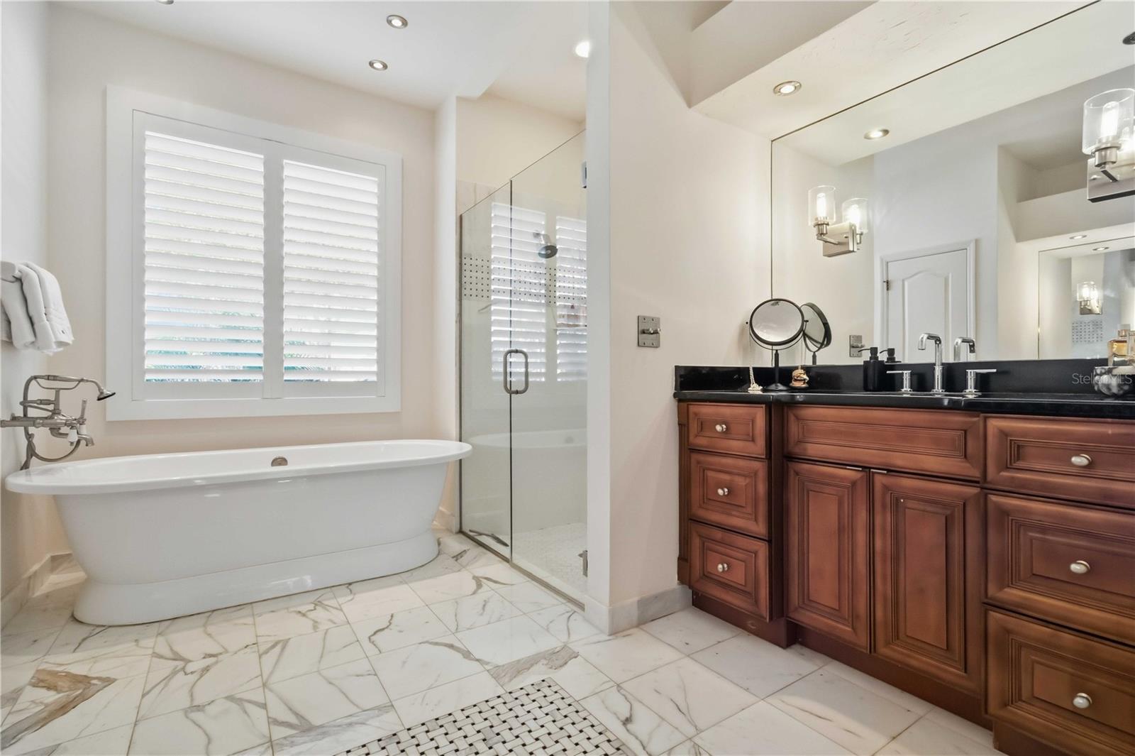 4106 HEARTHSTONE DR — photo 18