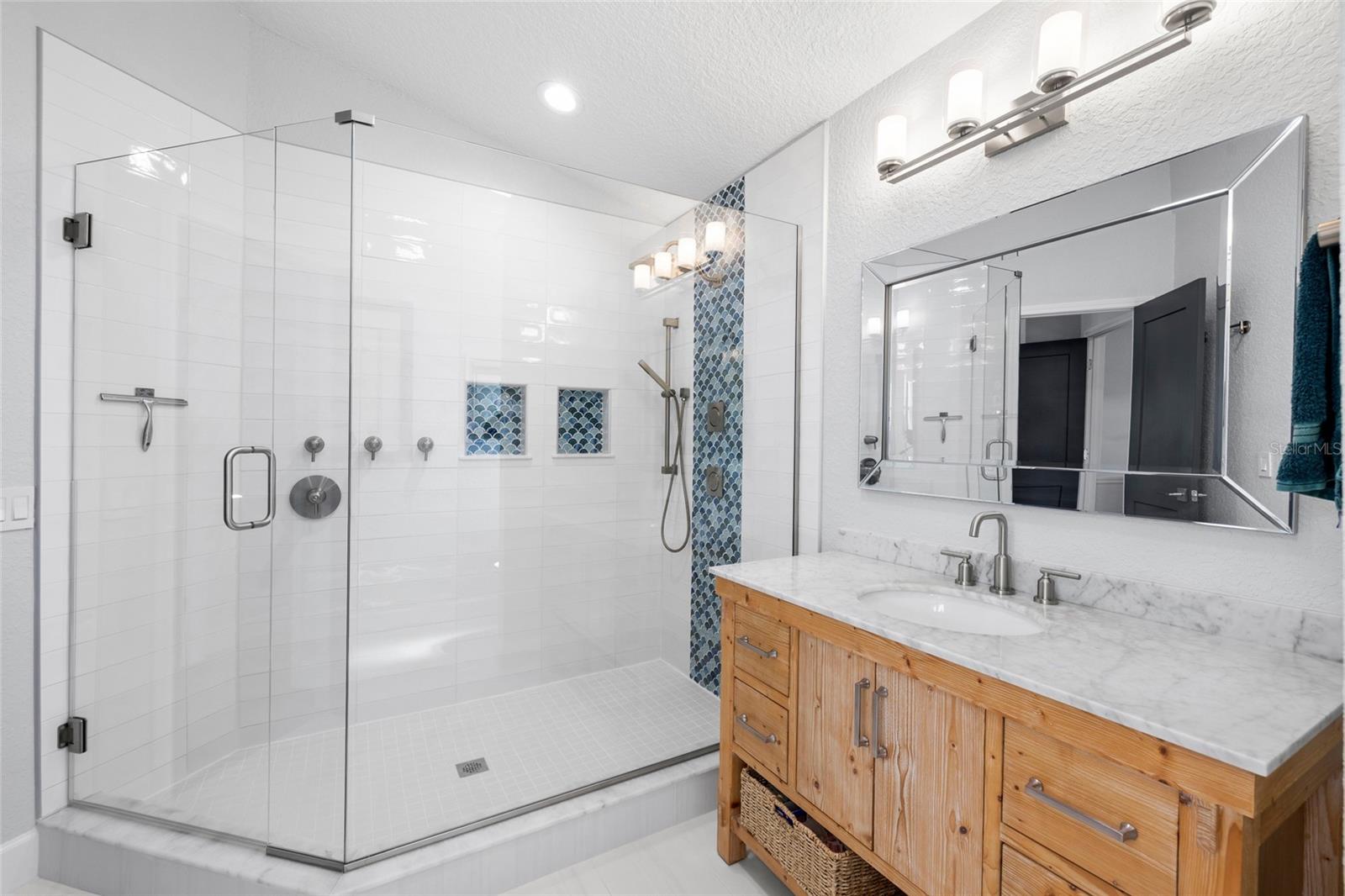 1512 RIVERSIDE DR — photo 40