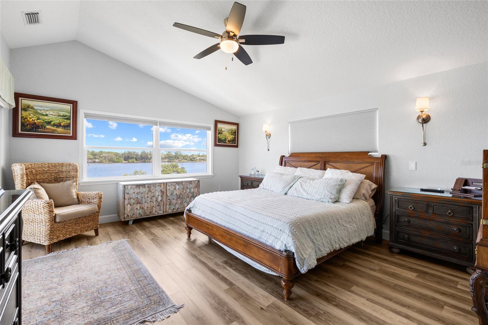 1512 RIVERSIDE DR — photo 36
