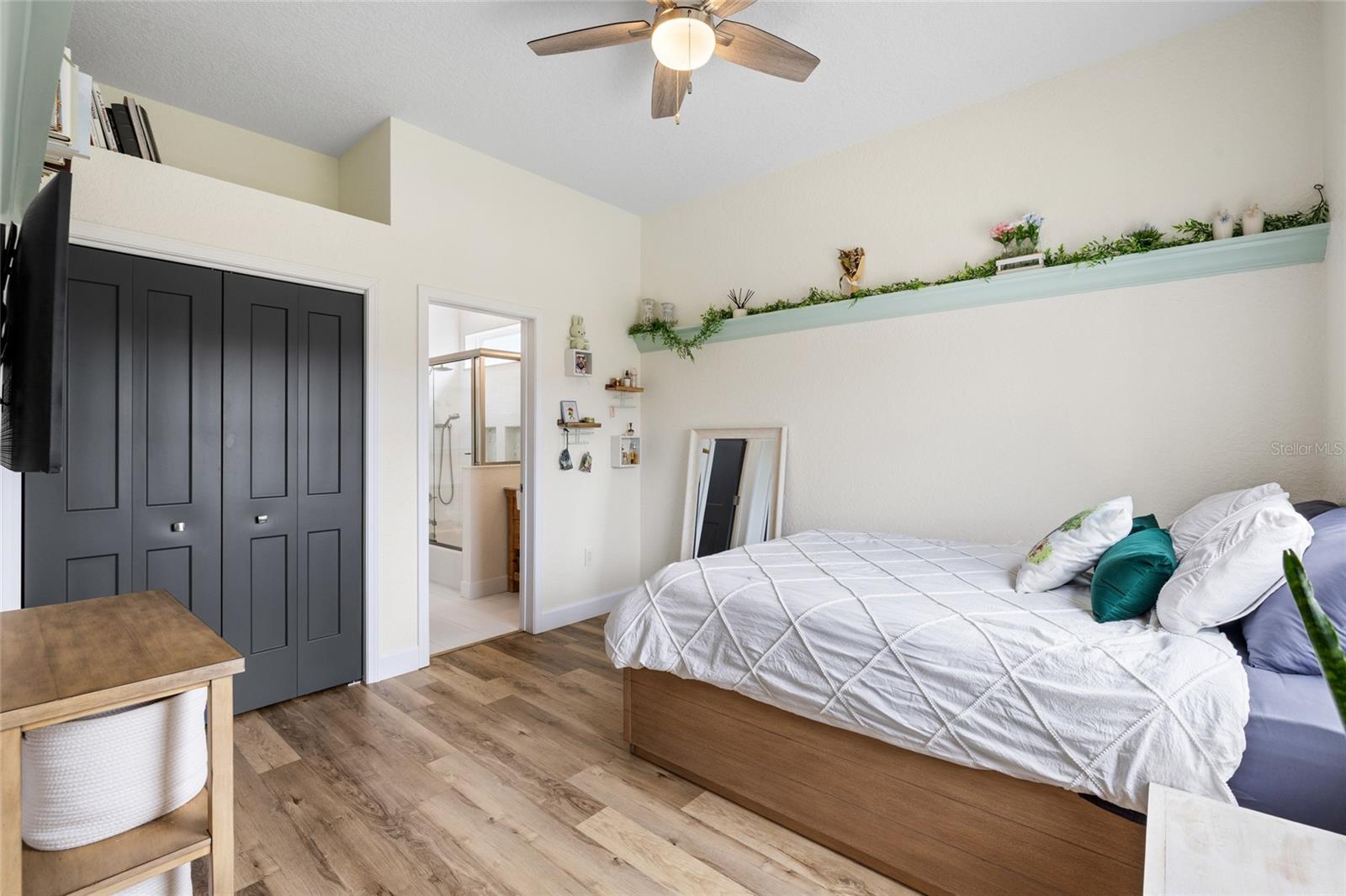 1512 RIVERSIDE DR — photo 45