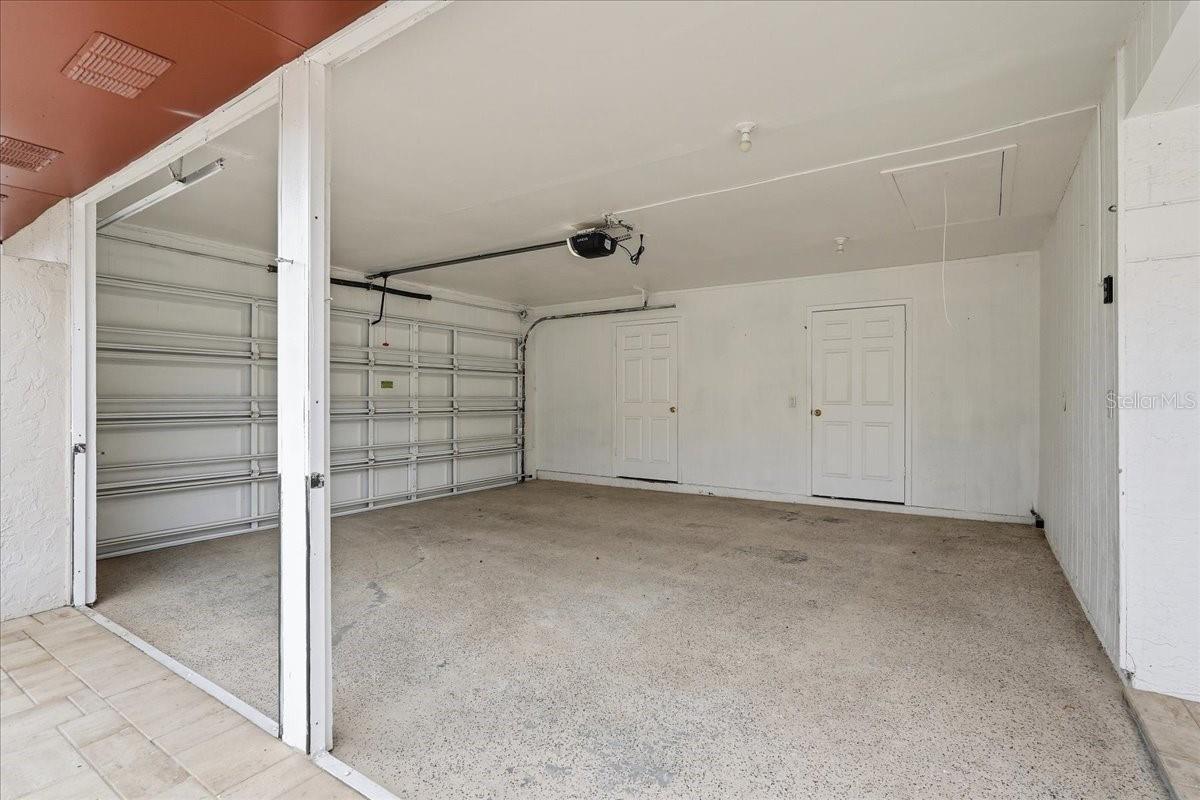7047 SILVERMILL DR — photo 49