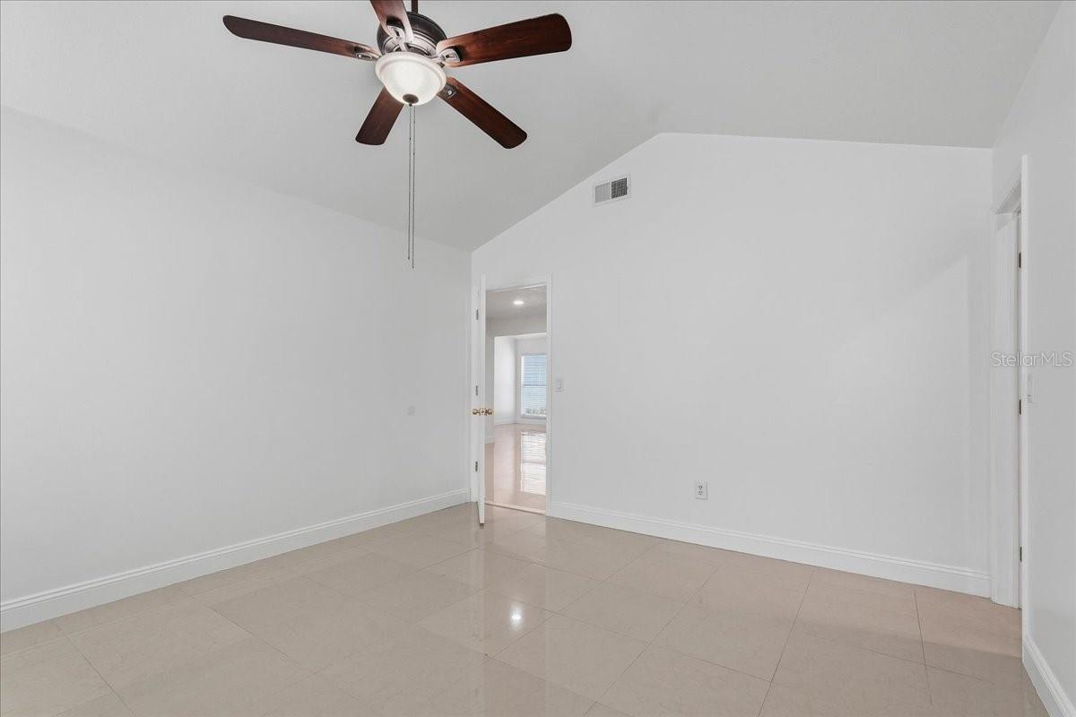 7047 SILVERMILL DR — photo 21