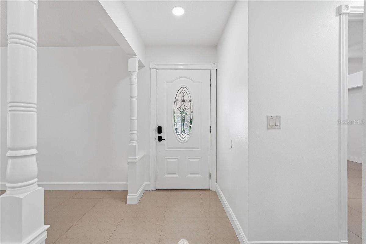 7047 SILVERMILL DR — photo 5