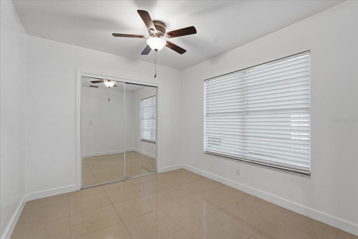 7047 SILVERMILL DR — photo 34