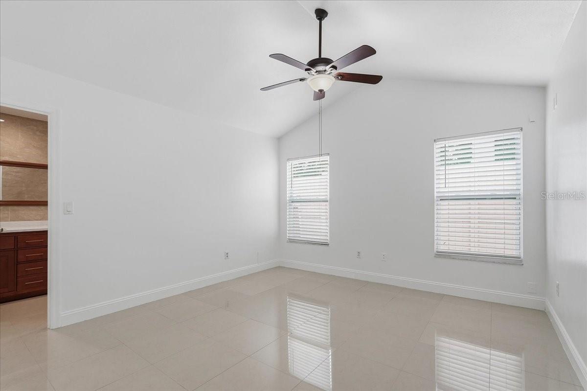 7047 SILVERMILL DR — photo 20