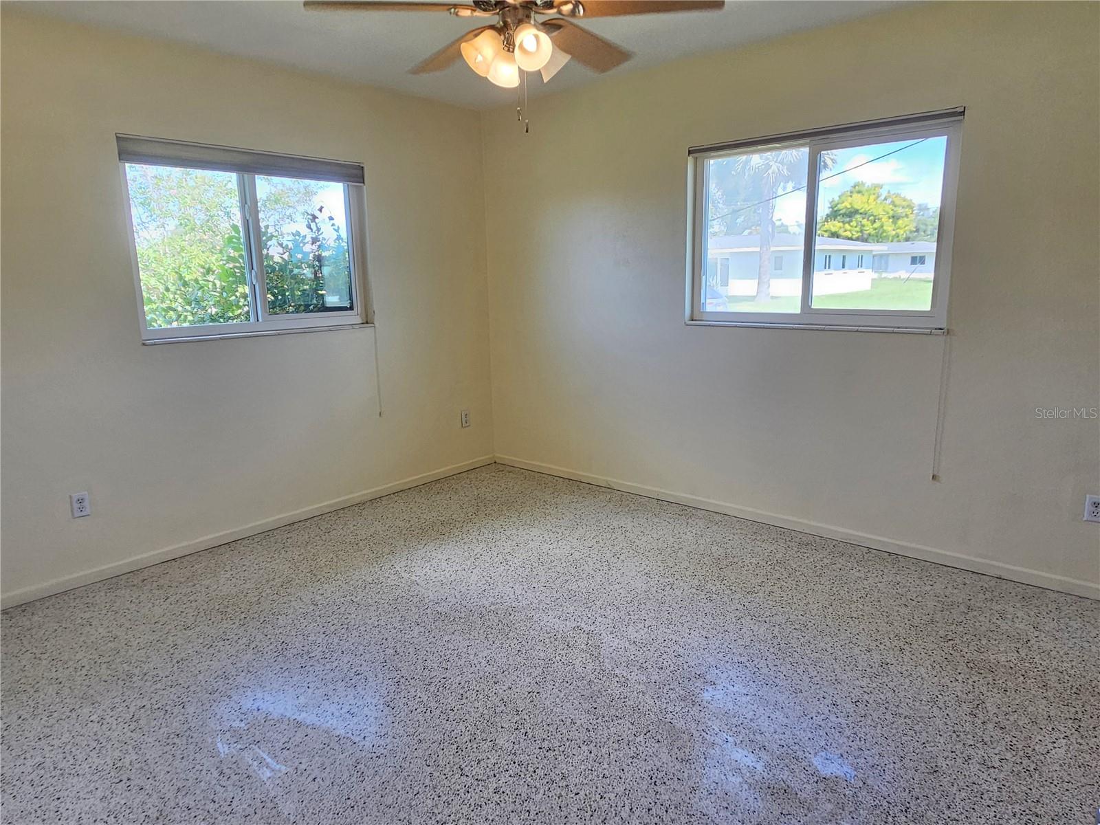 264 GLEN OAK RD — photo 30