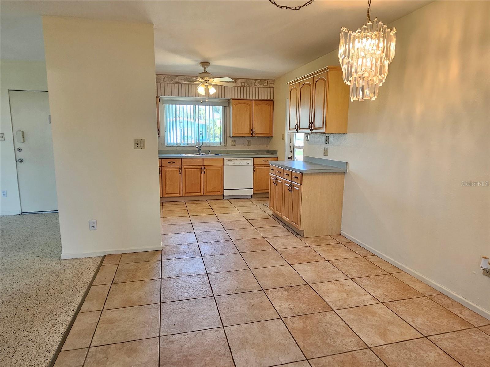264 GLEN OAK RD — photo 5