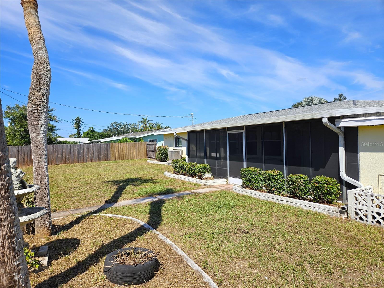264 GLEN OAK RD — photo 2