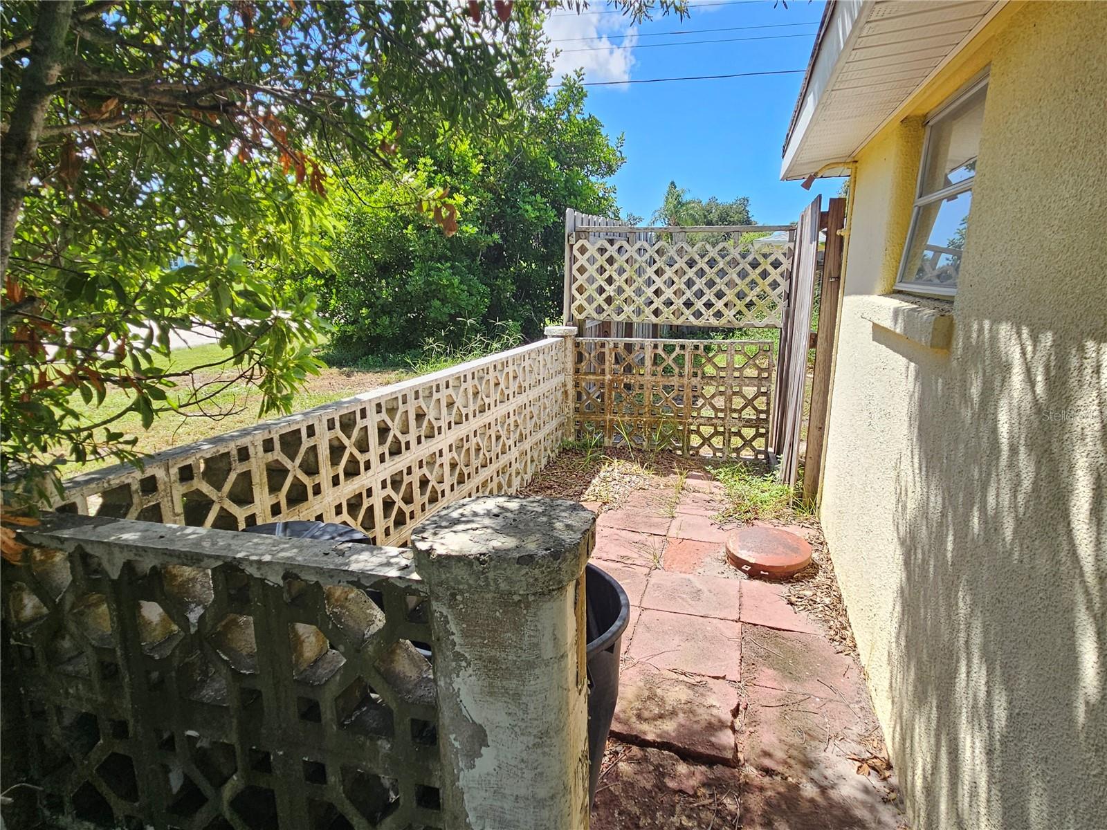 264 GLEN OAK RD — photo 38