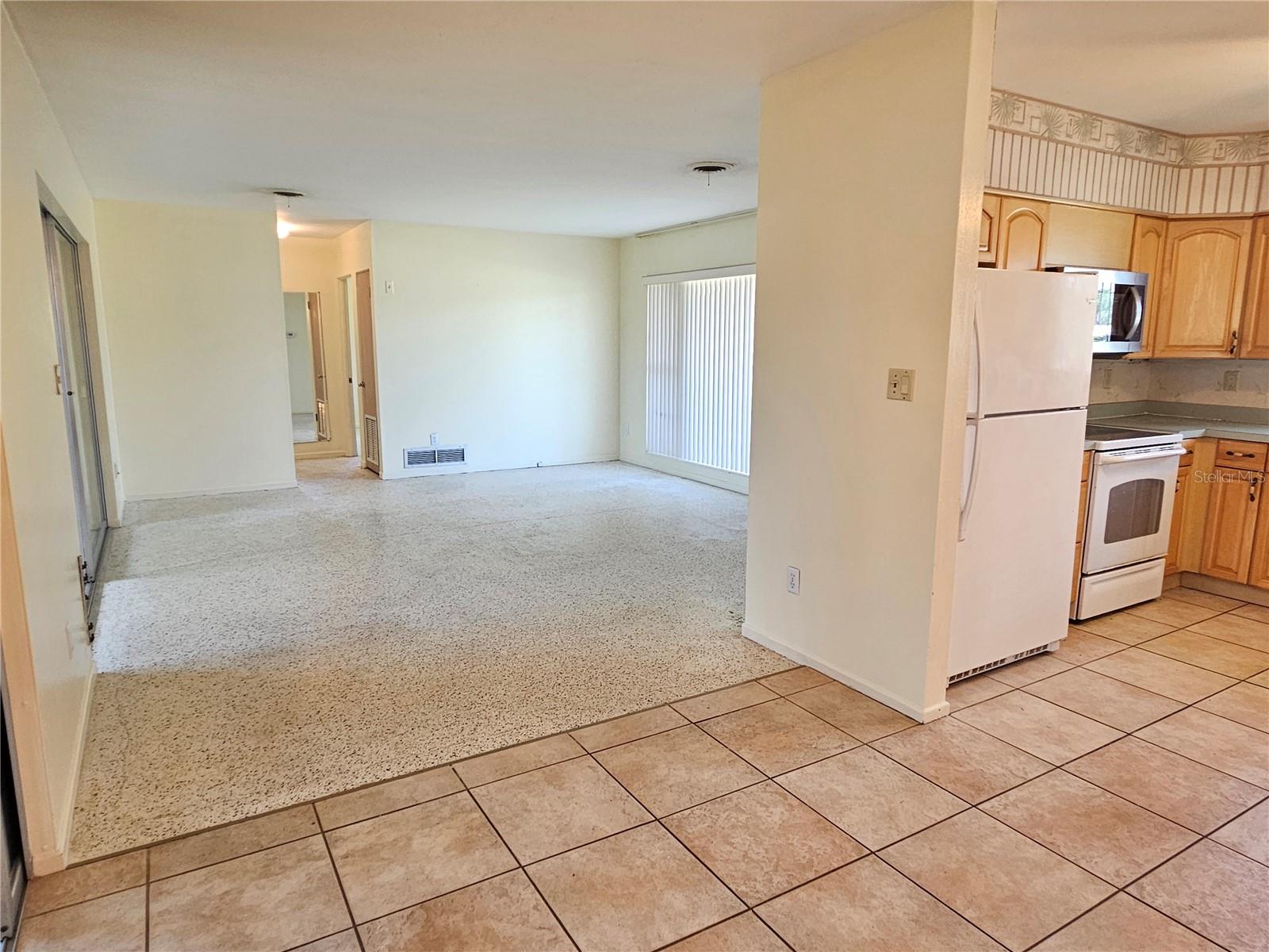 264 GLEN OAK RD — photo 13