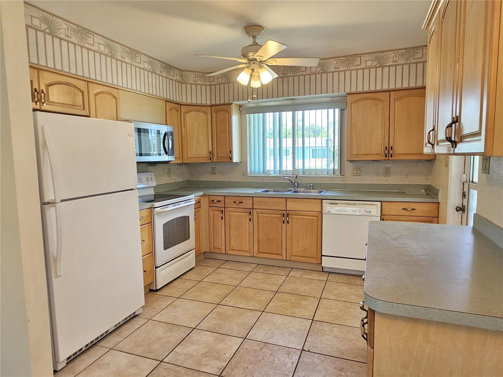 264 GLEN OAK RD — photo 6