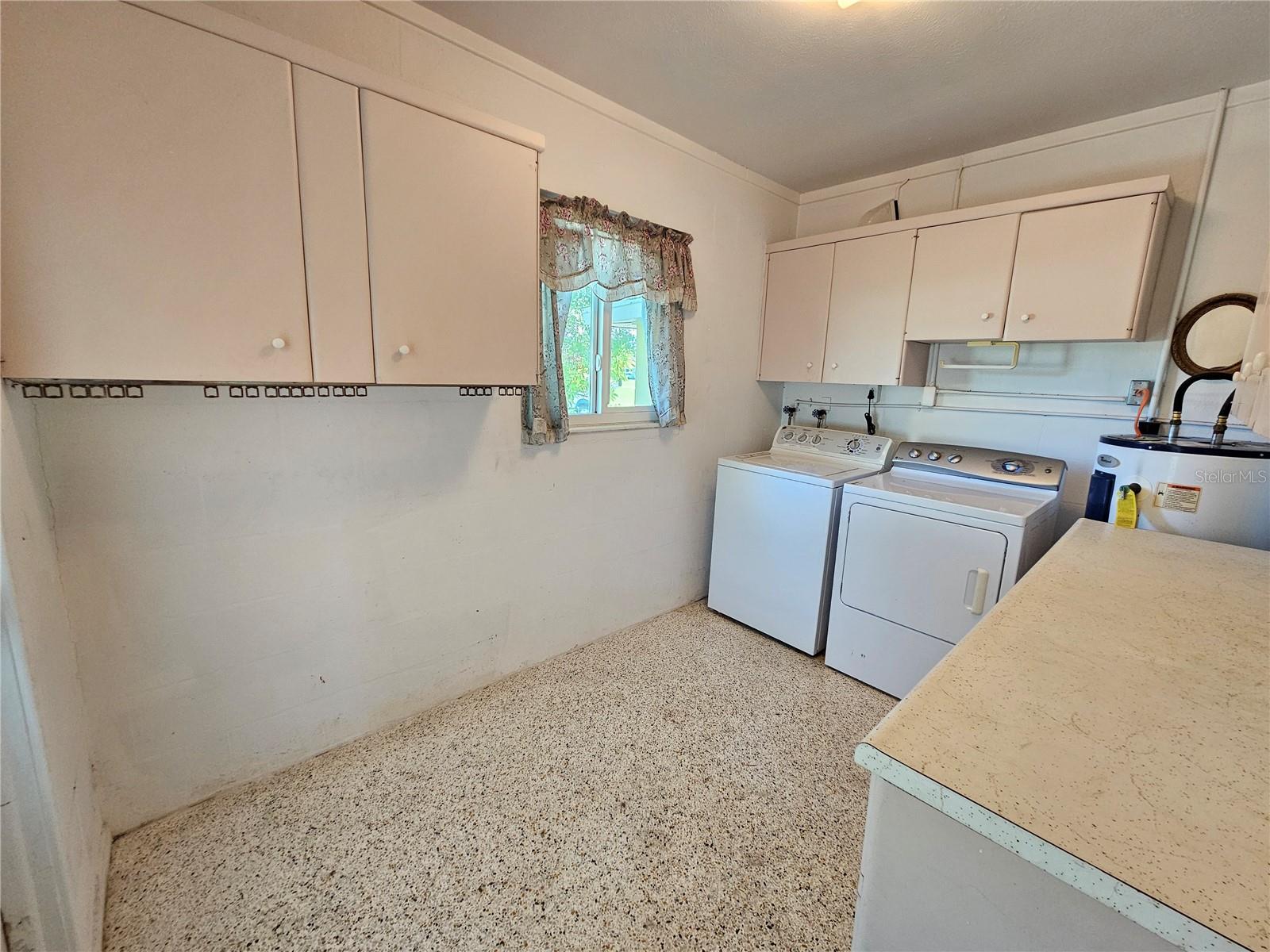 264 GLEN OAK RD — photo 34