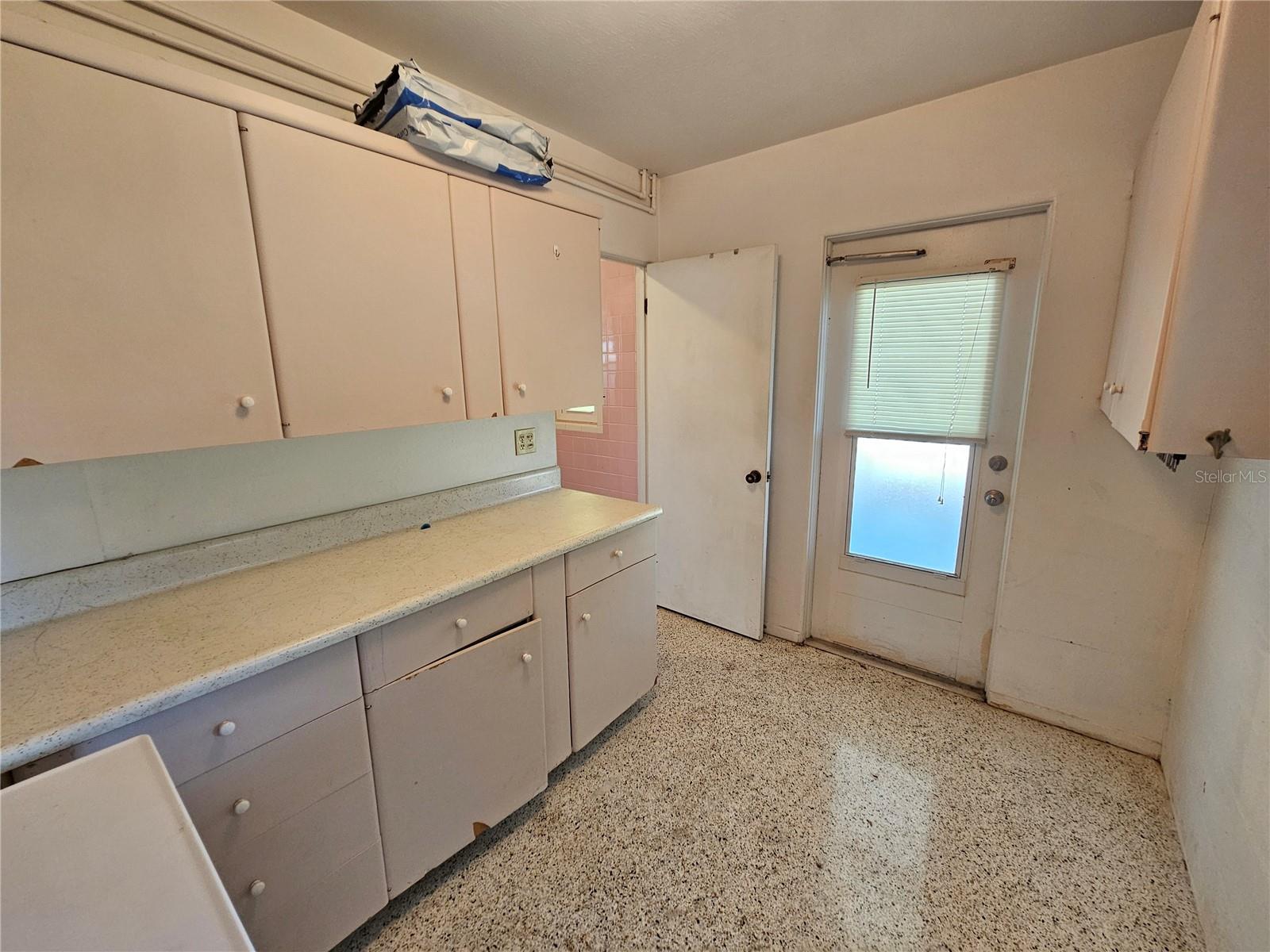 264 GLEN OAK RD — photo 35