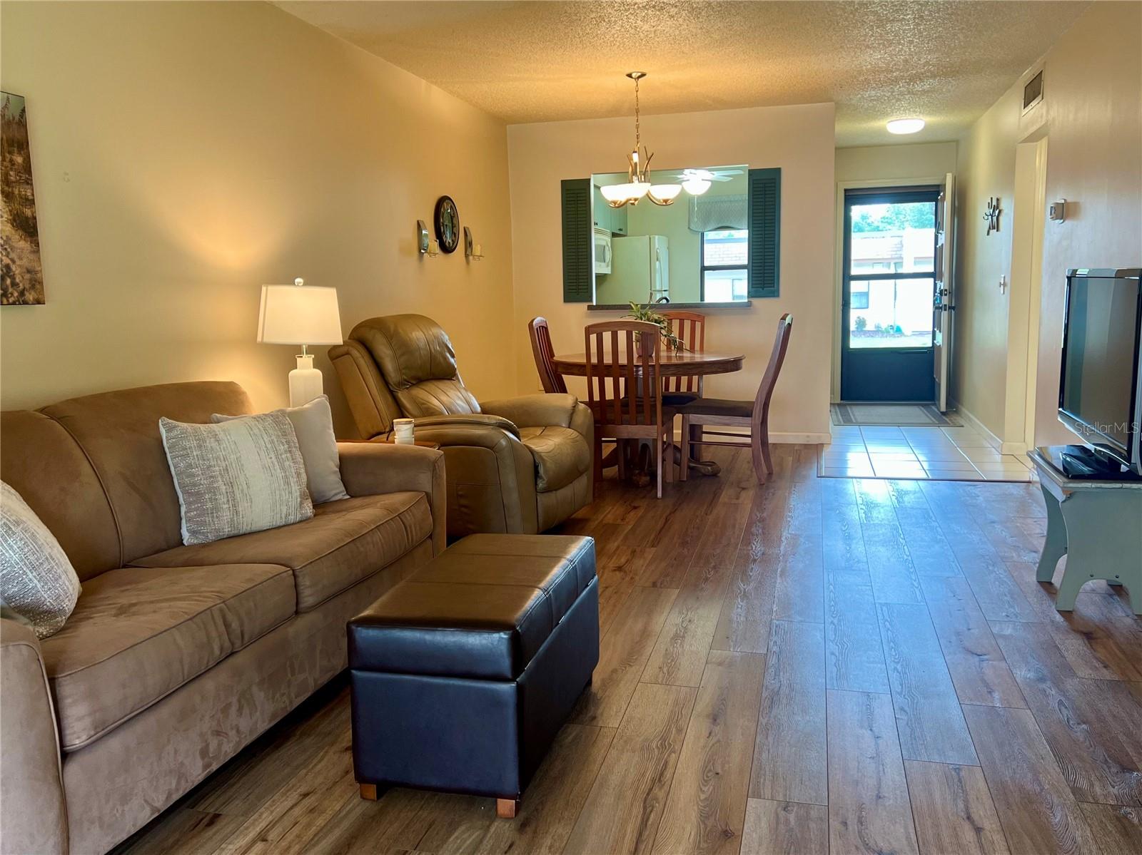 1286 MISSION HILLS BLVD — photo 7