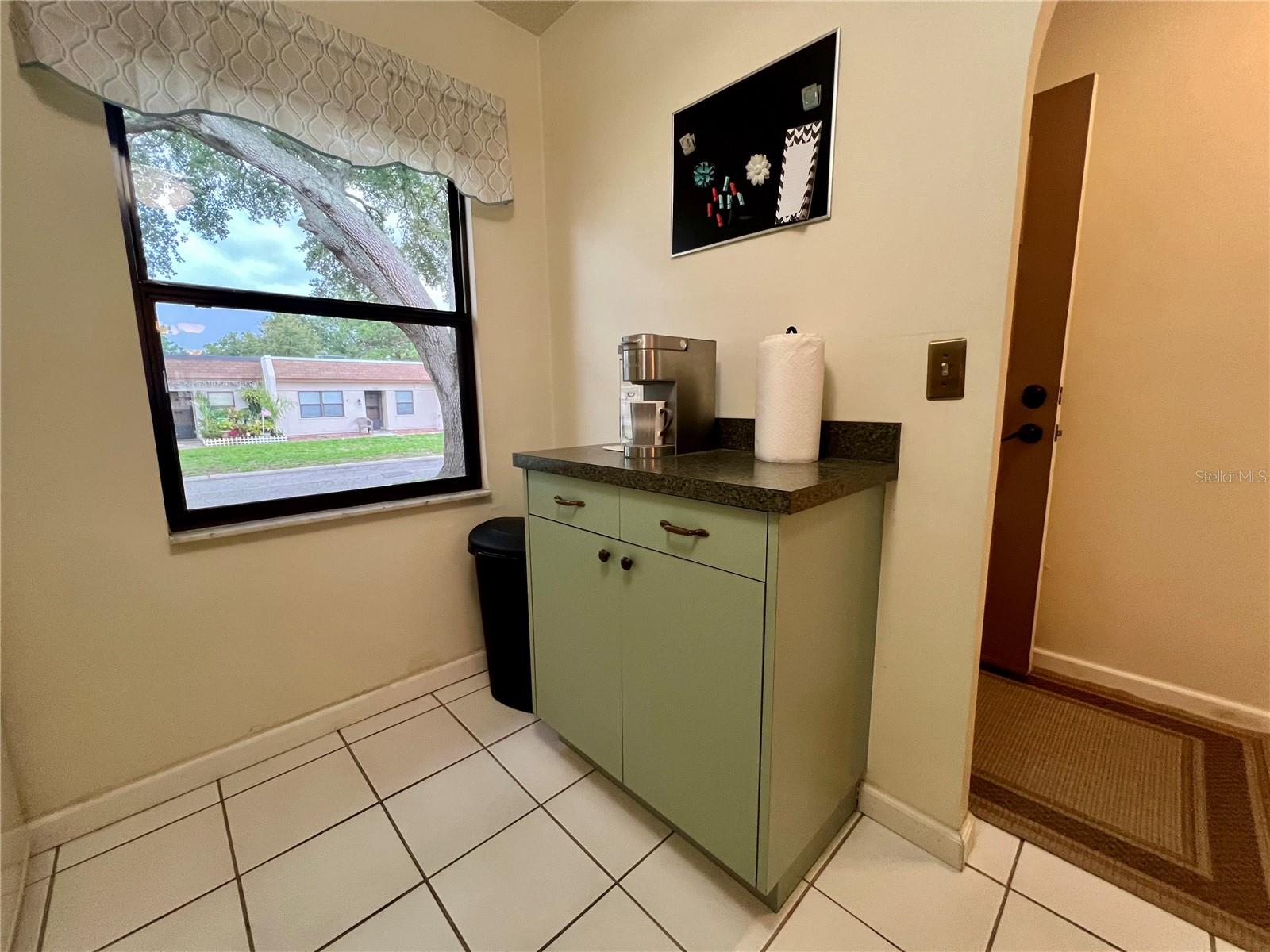 1286 MISSION HILLS BLVD — photo 4