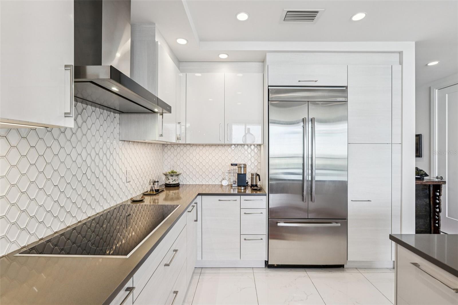 100 1ST AVE N #3806 — photo 7