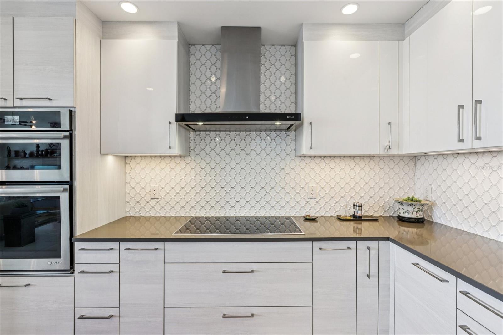 100 1ST AVE N #3806 — photo 9