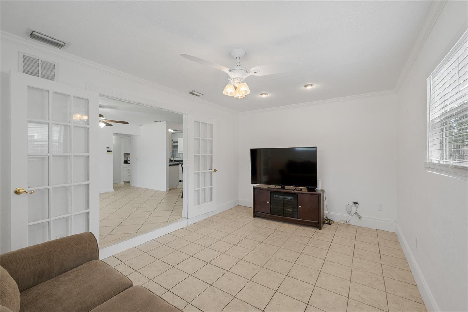 3705 W TYSON AVE — photo 5
