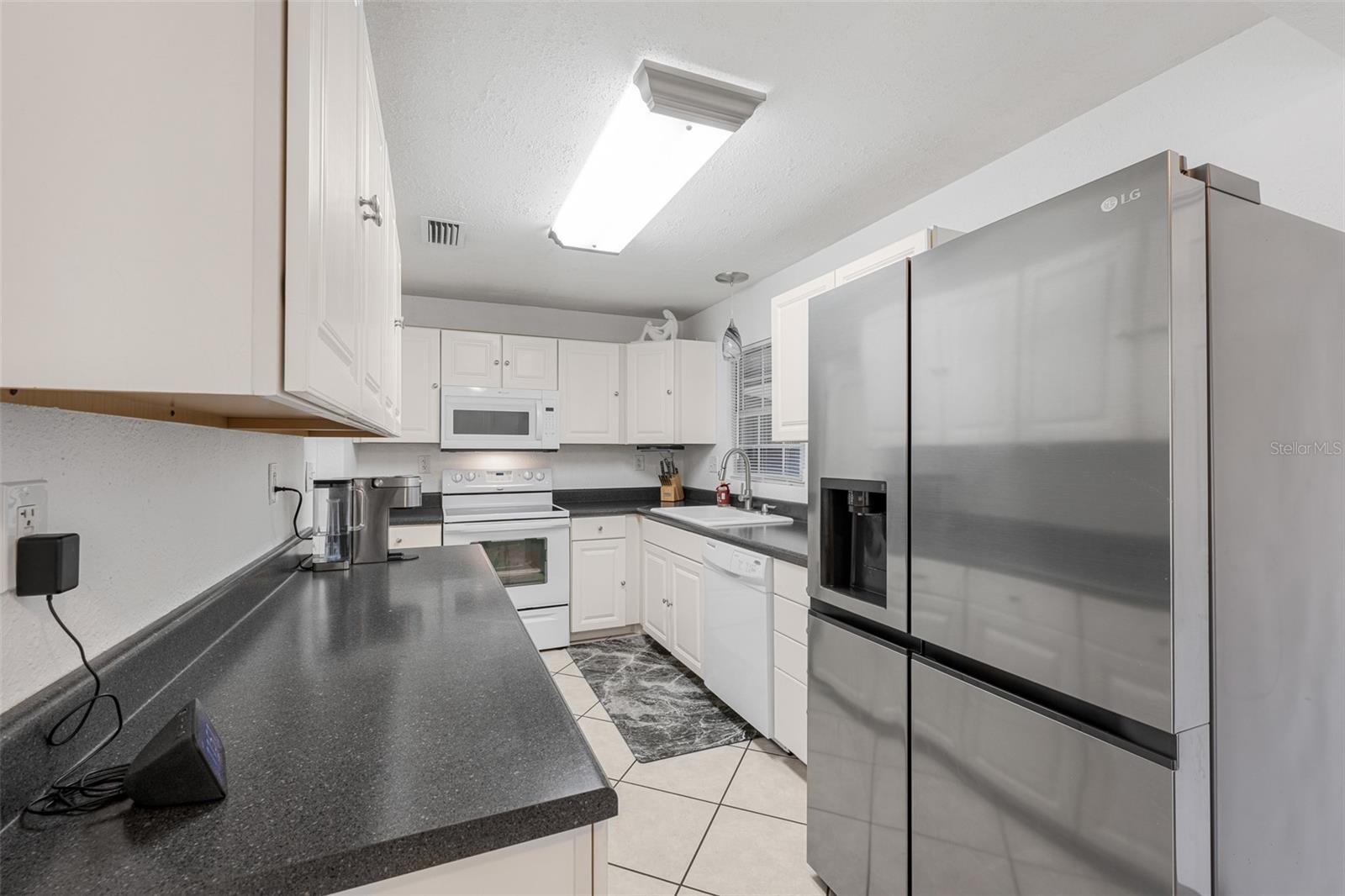 3705 W TYSON AVE — photo 6