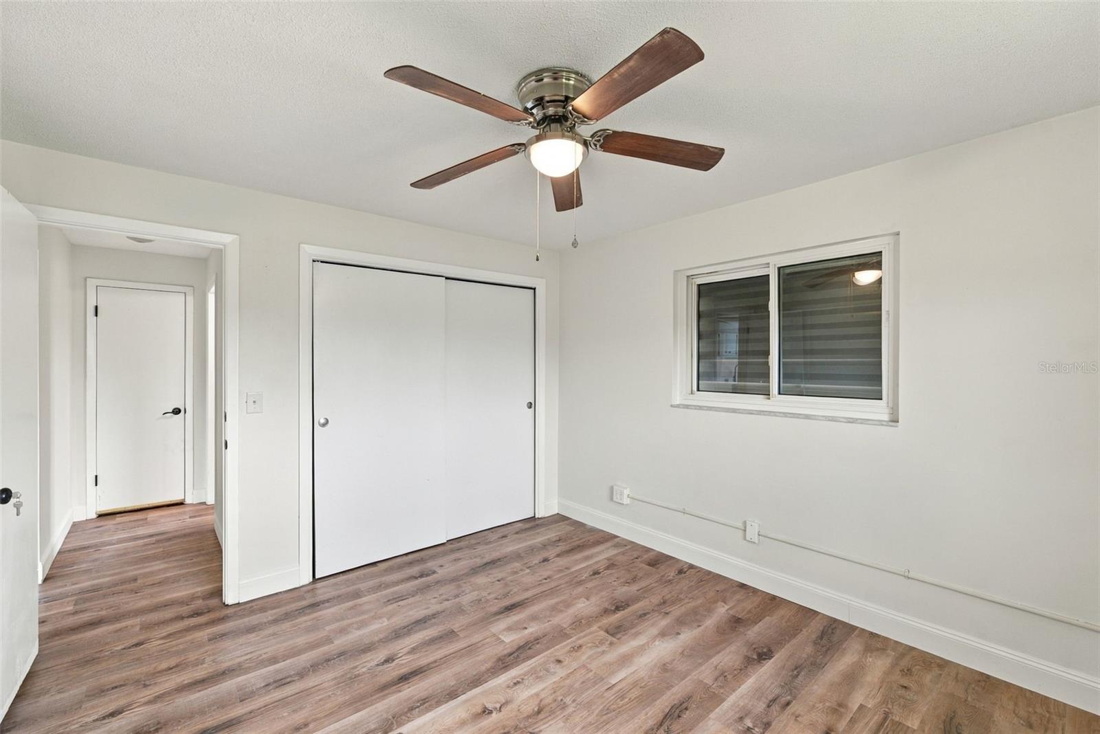 13823 WILDWOOD DR — photo 29