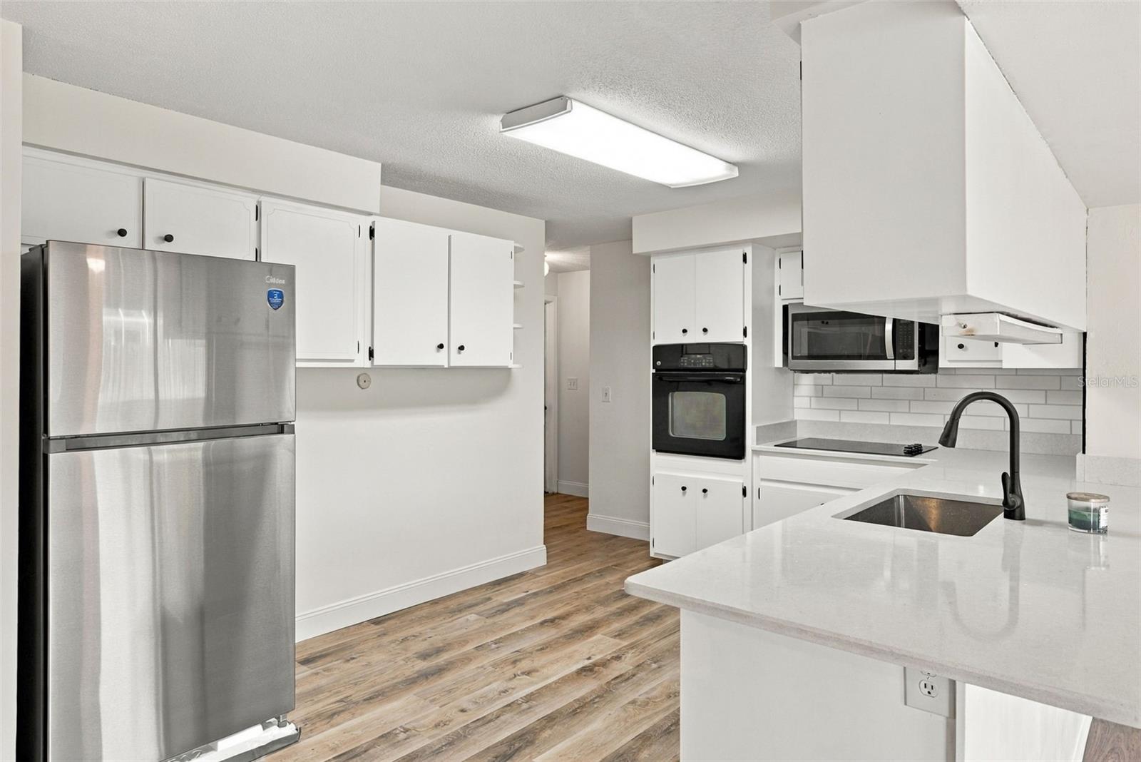 13823 WILDWOOD DR — photo 14
