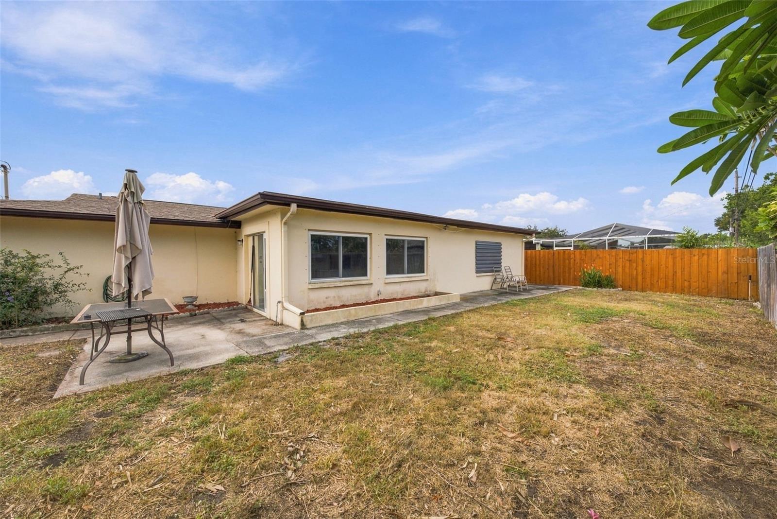 13823 WILDWOOD DR — photo 34